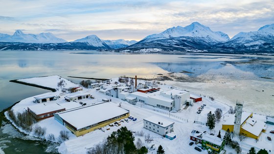 Tines anlegg i Troms. Dronebilde