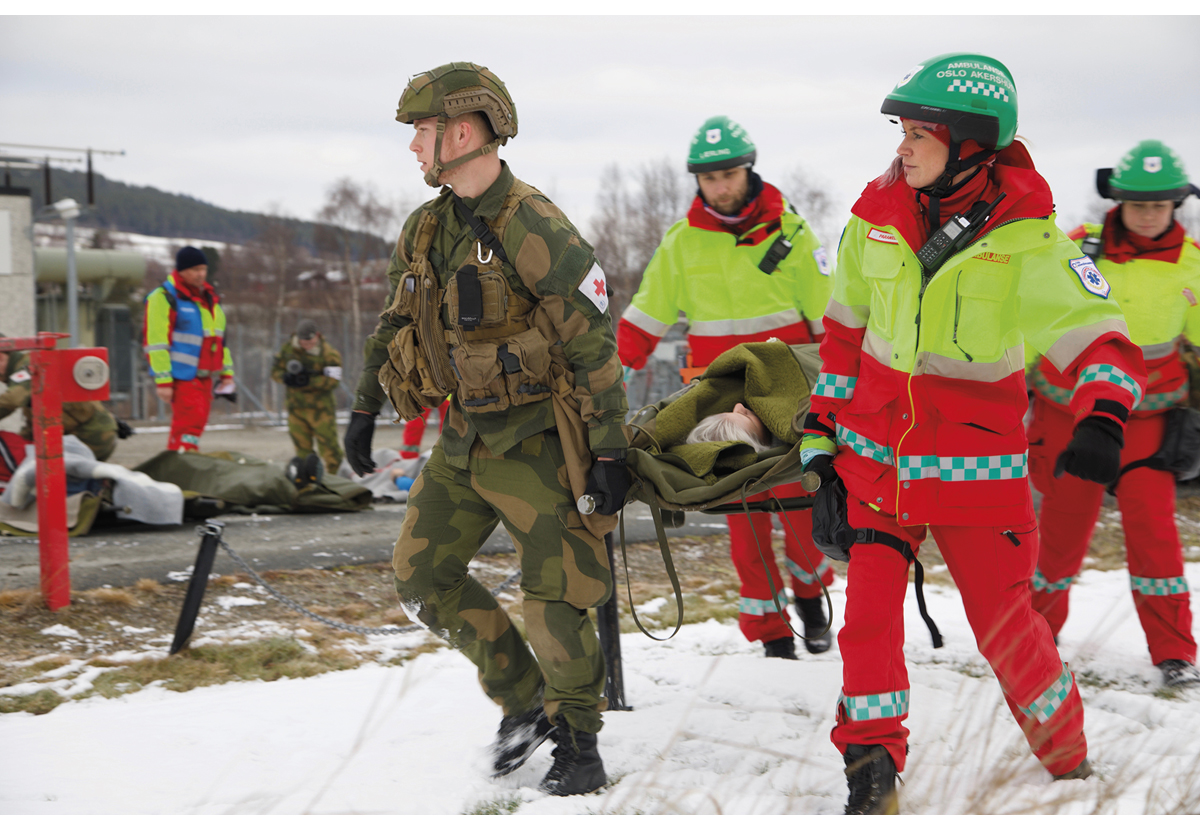 Figure 4.1 Health services and the Norwegian Armed Forces practice the handling of mass casualties during the 2018 National Health Exercise.