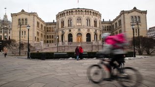 Syklist foran stortinget