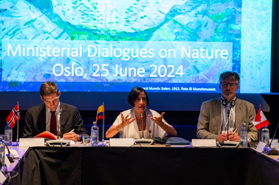 Andreas Bjelland Eriksen og Susana Muhamad på ministerdialog for Natur i Oslo 