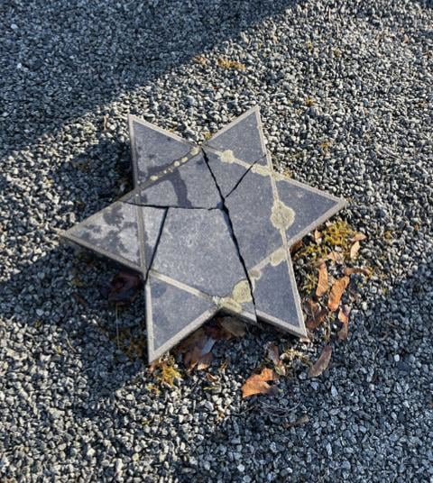 Hærverk på den jødiske gravlunden i Trondheim. Foto: Sophie Bodd Jenssen