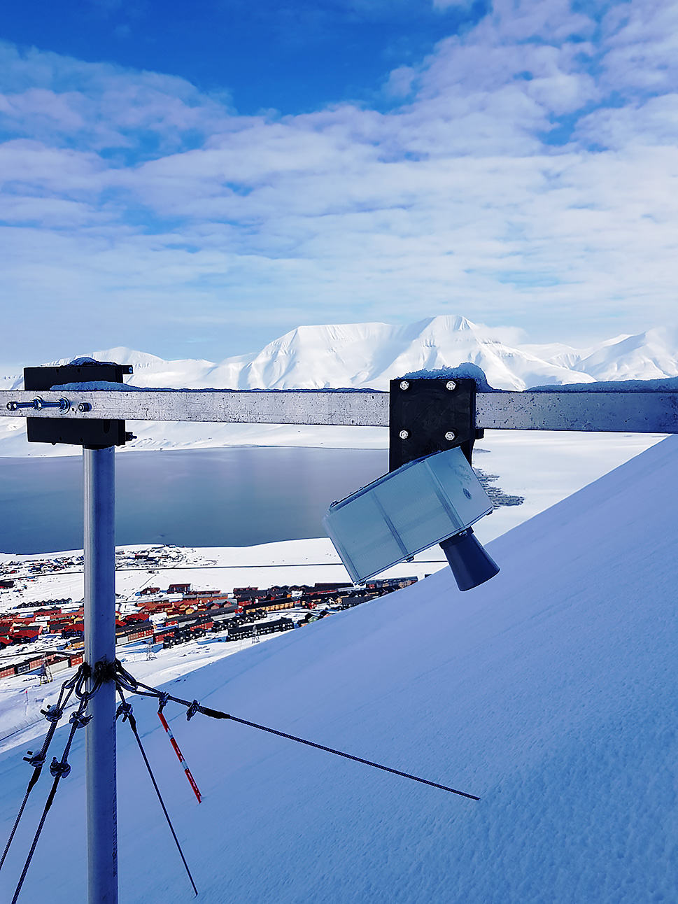 Figur 6.3 UNIS’ snøsensor for skredvarsling ovenfor Longyearbyen.