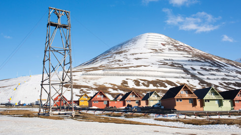 Bolighus, også kalt spisshus på Svalbard