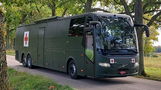 Millitær ambulansebuss som doneres til Ukraina