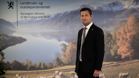 Landbruks- og matminister Geir Pollestad 