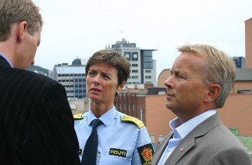 Storberget og Killengreen legger frem polititall for første halvår 2007