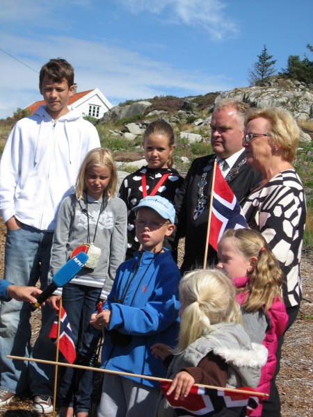 Barn på Utsira sammen med Kleppa, Nilsen og Torp.