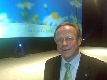 Landbruks- og matminister Lars Peder Brekk utfordret i dag daglivarebransjen til å ta større samfunnsansvar under DLFs årlige høstmøte. Foto: LMD