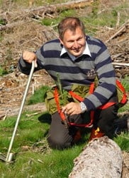 Skog: Riis-Johansen på treplanting i Svartskog. Foto: Tidsskriftet Skogeieren