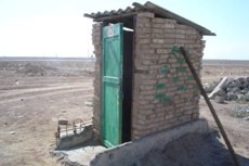 Sanitærforholdene på landsbygda i Kasakhstan. Foto: Bjørn Guterstam, G.W.P.