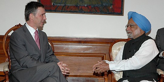 Statsministrane Jens Stoltenberg og Manmohan Singh