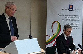 Utenriksminister Jonas Gahr Støre under sitt besøk i Vilnius. Foto: Bjørn Jahnsen, UD