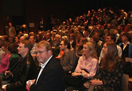 A large audience followed the meeting (Photo: Pierre de Brisis, MFA)