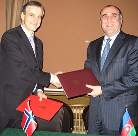 Minister of Foreign Affairs Jonas Gahr Støre met Azerbaijan’s Minister of Foreign Affairs, Elmar Mammadyarov, in Oslo on 4 December 2007. Photo: K.Melsom/MFA, Oslo