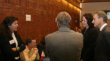 Sylvia Brustad og Jonas Gahr Støre møter ambassadør Ann Ollestad, ambassaden i New Delhi. Foto: UD